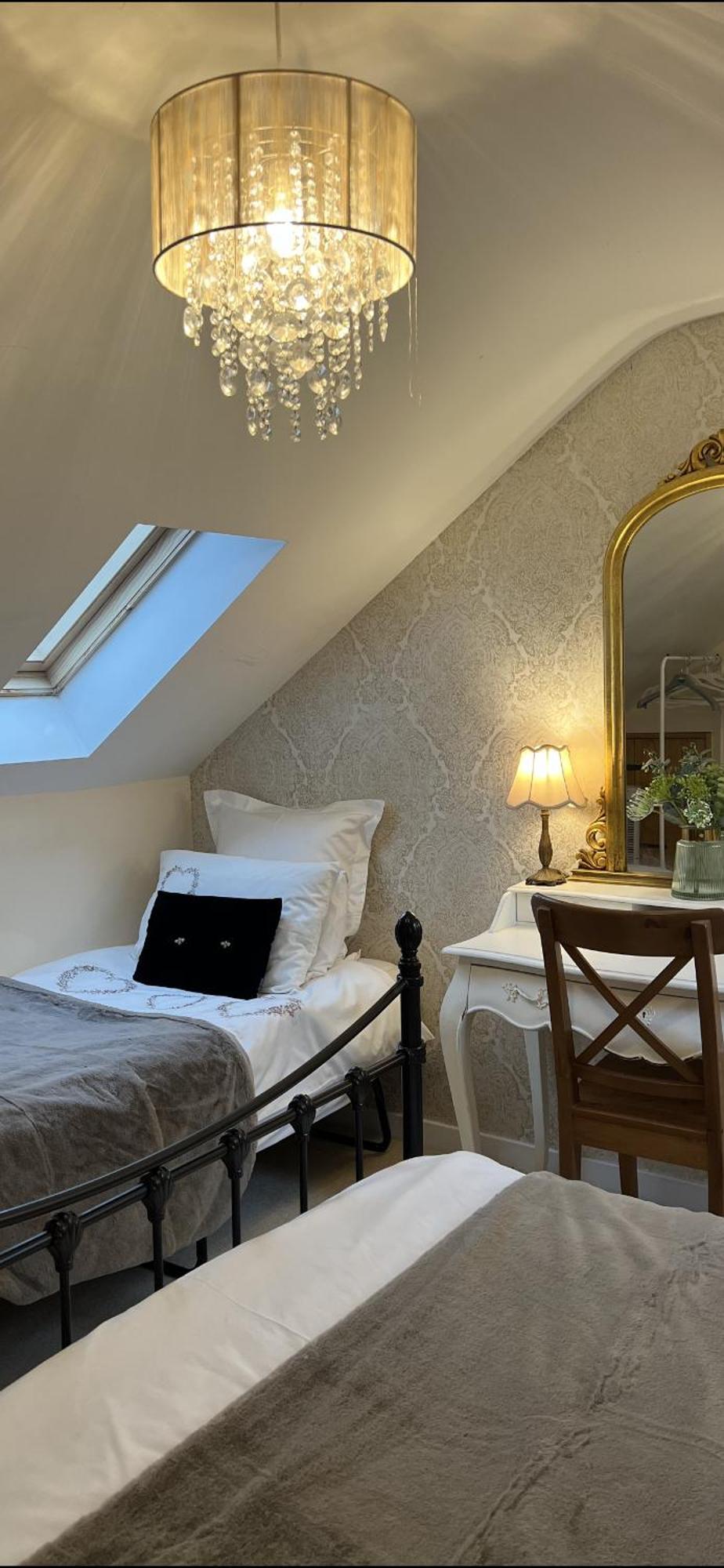 Highcroft House *